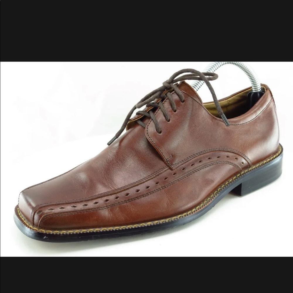 EUC Stacy Adams 13 Wide